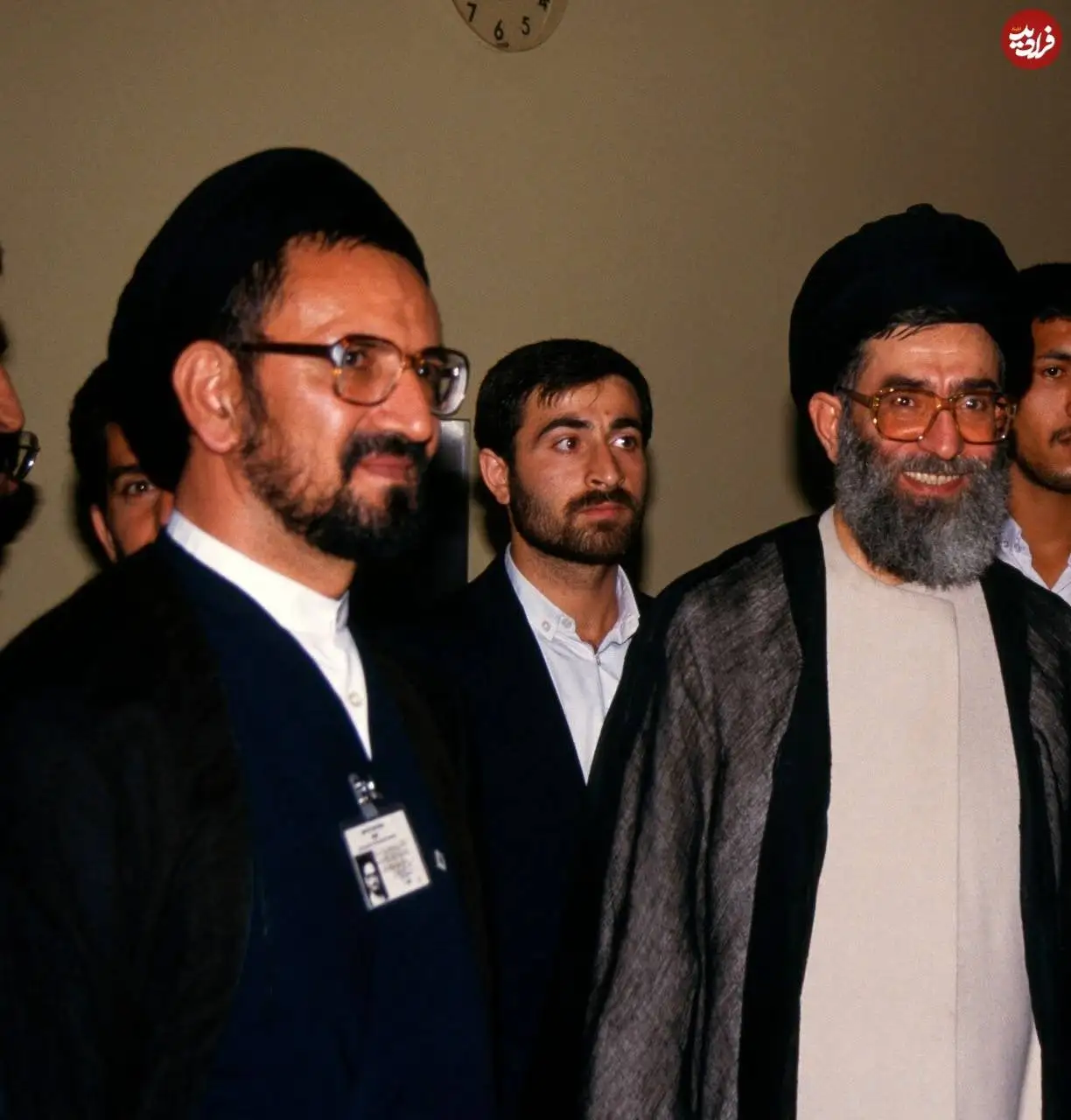 عکس؛ سفر در زمان؛ «رهبر انقلاب در حال سخنرانی در نیویورک»؛ سال 1366