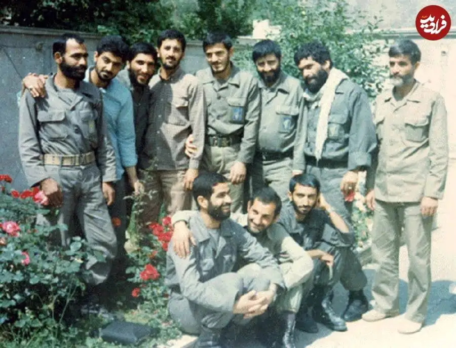 عکس؛ سفر در زمان؛ «سردار سلیمانی در کنار باکری و احمد کاظمی»؛ دهه 60