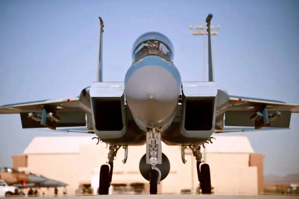 عکس؛ جنگنده f-15 eagle؛ نگاهی به سرعت شگفت انگیز یک پرندهٔ افسانه ای تمام عیار