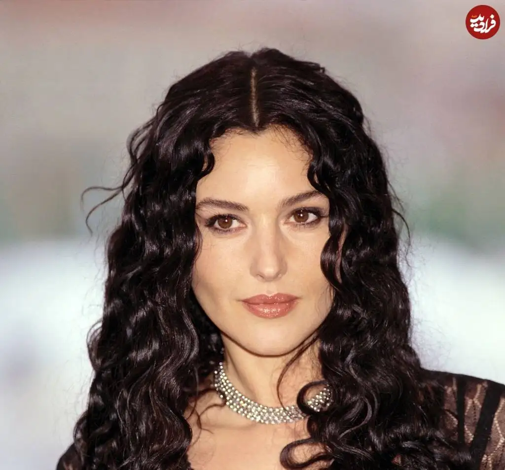 تصاویر؛ سفر در زمان؛ ژست و ظاهر متفاوت «بازیگر نقش مالنا» در 36 سالگی؛ سال 79