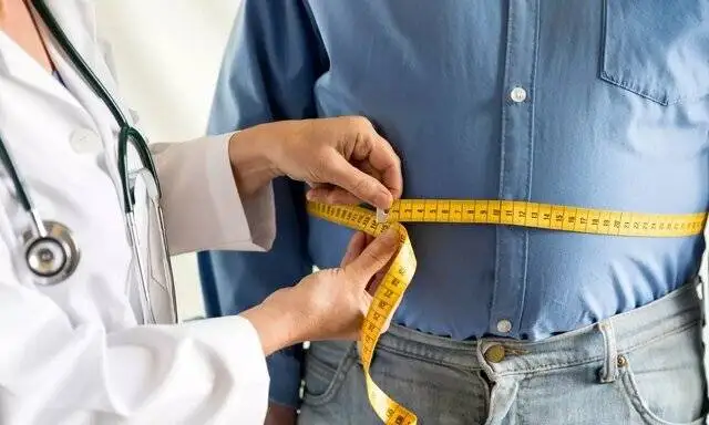 12 نشانه که می گویند اضافه وزن شما خطرناک است