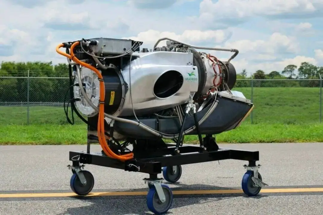 تصاویر؛ هواپیمای عمودپرواز با امکانات لوکس؛ این تریفن 600 است 