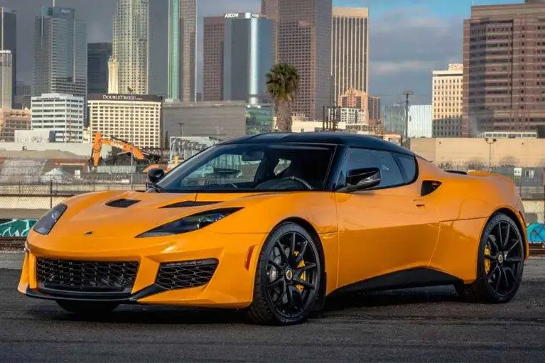 تصاویر؛ خودروهای موتور وسط با صندلی های عقب! از لامبورگینی اوراکو تا کونیگزگ جمرا