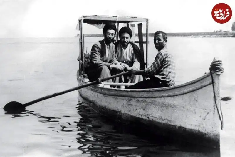 عکس؛ سفر به تاریخ؛ «رهبر انقلاب» در 24 سالگی سوار بر قایق در تالاب انزلی؛ سال 1342