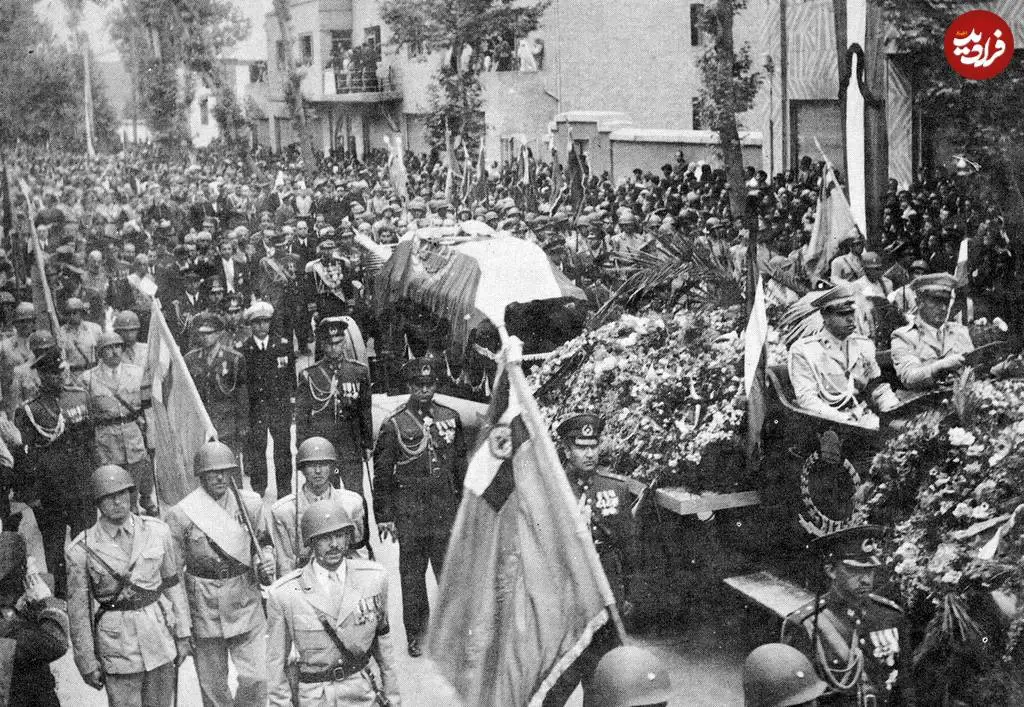 عکس؛ سفر در زمان؛ نمایی از مراسم «تشییع رضاخان در تهران»؛ سال 1323