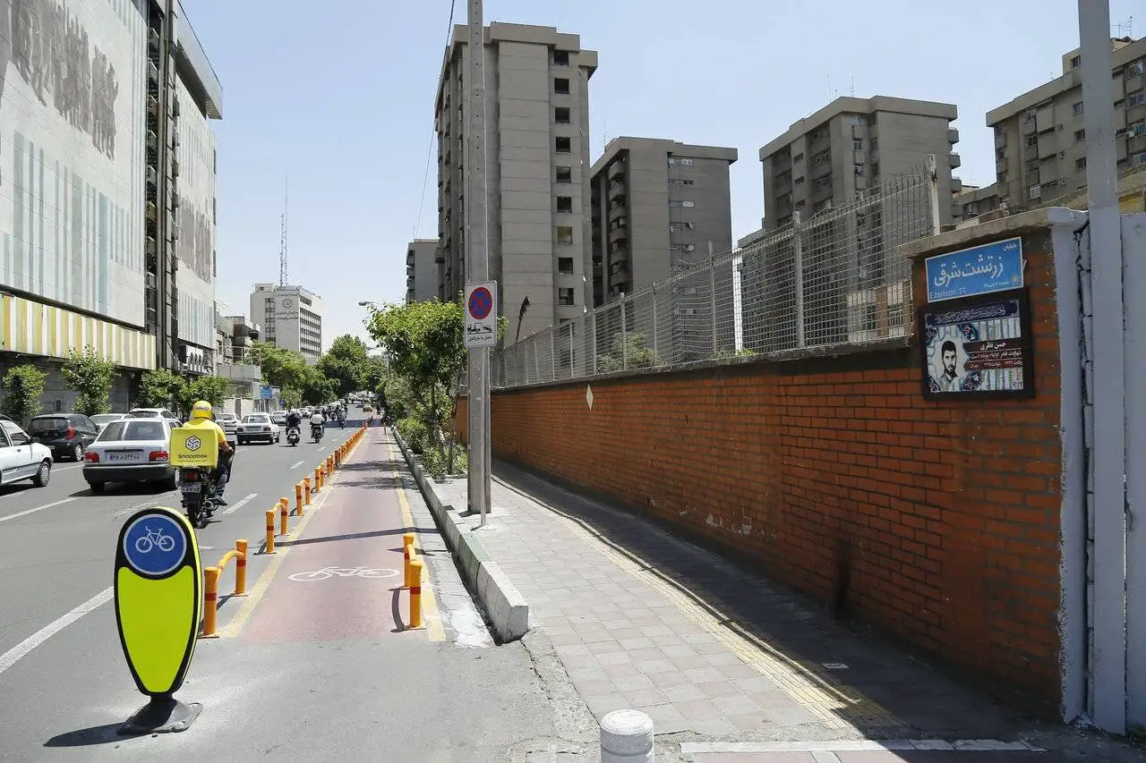تصاویر؛ رنگارنگ ترین خیابان تهران