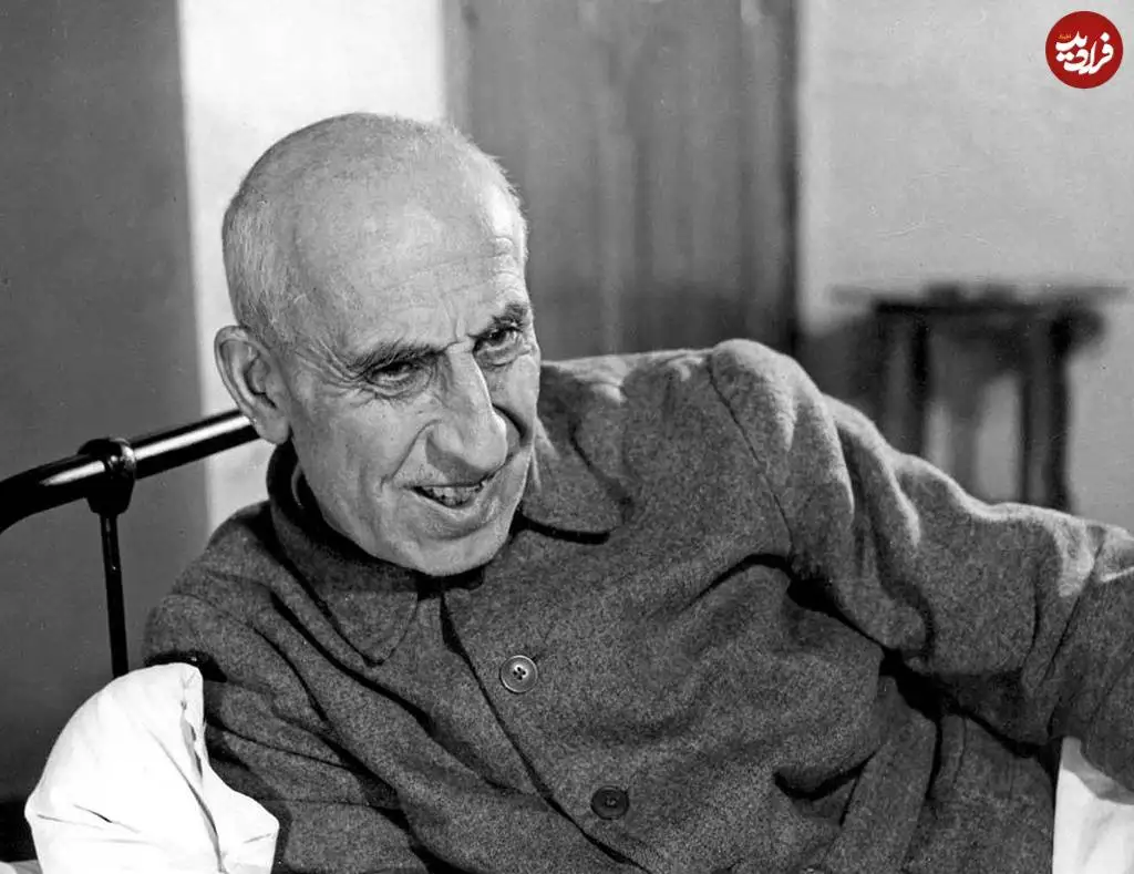 عکس؛ سفر در زمان؛ «دکتر مصدق هنگام بستری شدن در بیمارستانی در نیویورک»؛ سال 1330