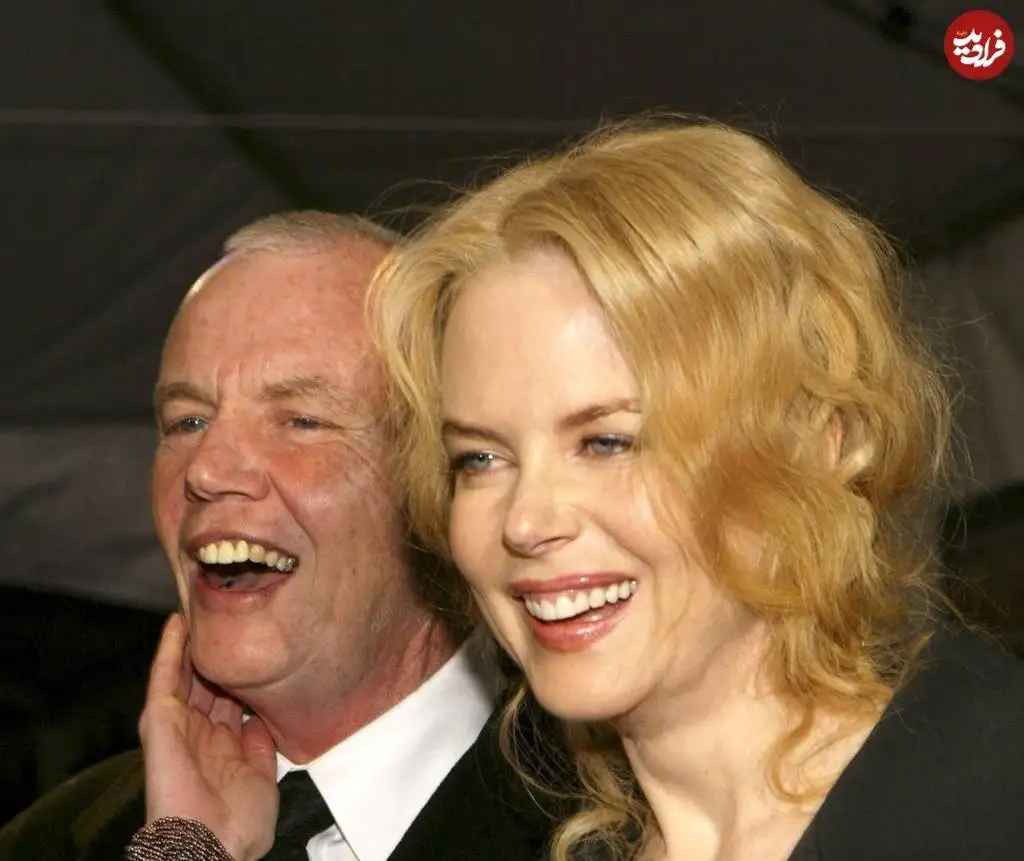 عکس؛ سفر در زمان؛ «نیکول کیدمن 38 ساله در کنار پدرش آنتونی»؛ سال 1383