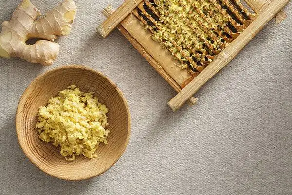 خواص زنجبیل : بهترین زمان مصرف زنجبیل؛ مصرف روزانه زنجبیل چقدر است ؟ طریقه مصرف زنجبیل