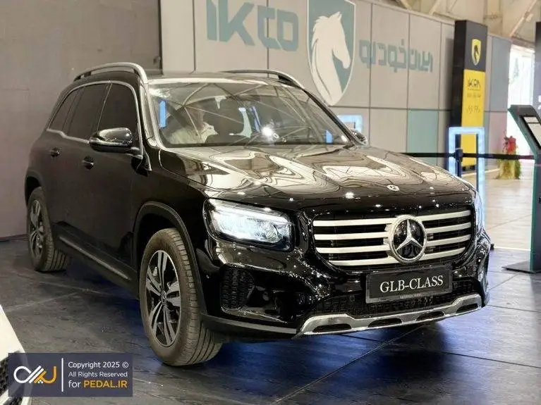 تصاویر؛ مرسدس بنز glb مشخصات و قیمت وارداتی ایران خودرو