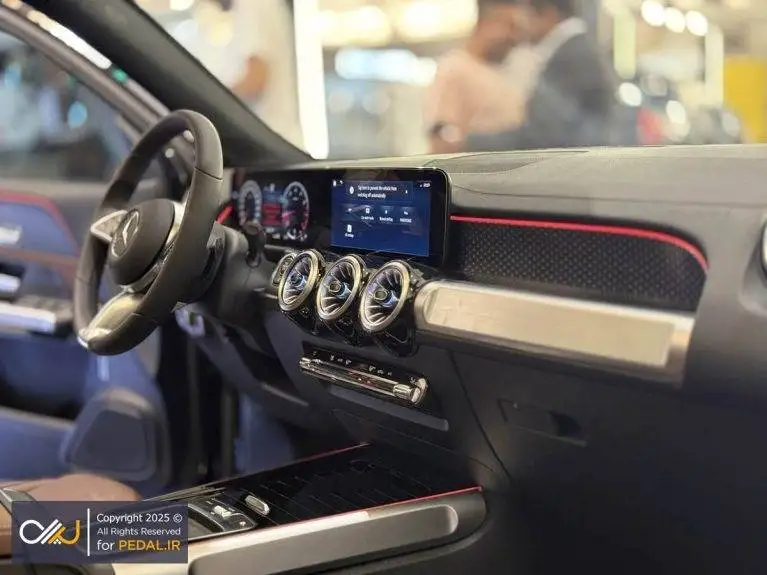 تصاویر؛ مرسدس بنز glb مشخصات و قیمت وارداتی ایران خودرو