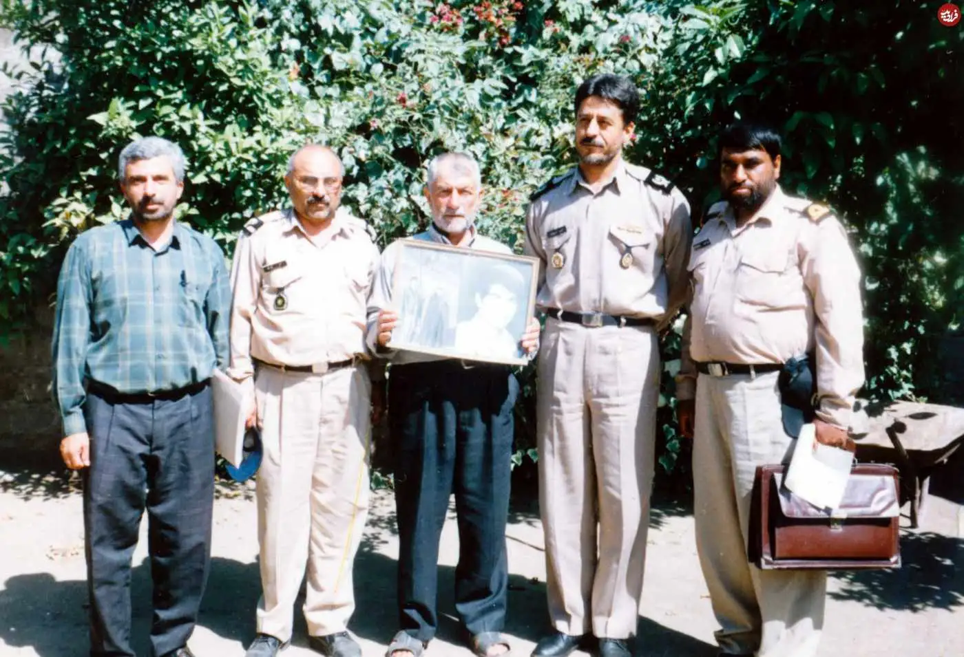 عکس؛ سفر در زمان؛ «حبیب الله سیاری در لباس ارتش و درجه سرتیپ دومی»؛ دهه 70