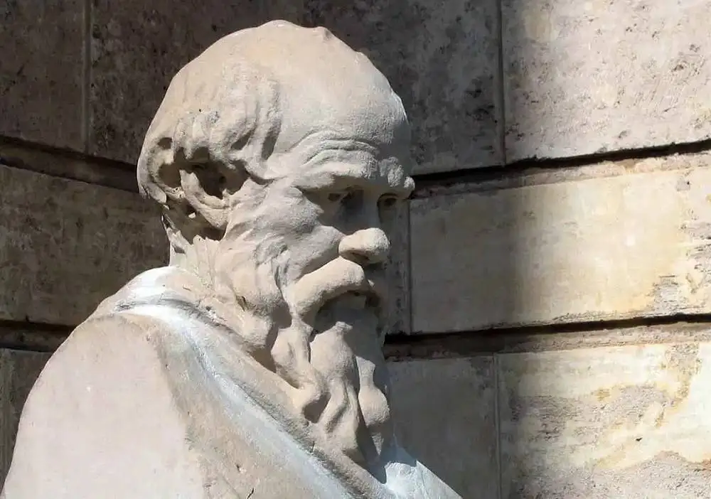 منظور سقراط از عبارت «خودت را بشناس» چه بود؟