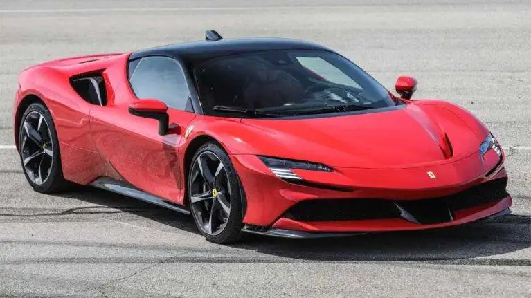 تصاویر؛ مقایسه کوروت zr1x با سوپراسپرت های هیبرید فراری، لامبورگینی و آستون مارتین