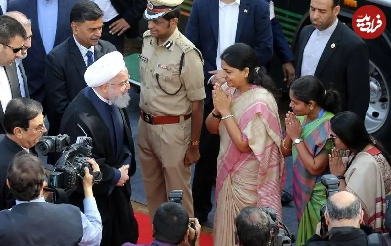 عکس؛ سفر به تاریخ؛ ادای احترام زن های هندی به «حسن روحانی»؛ سال 1396