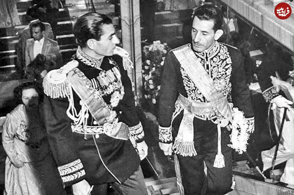 عکس؛ سفر در زمان؛ «حاجعلی رزم آرا، نخست وزیر در مراسم عروسی شاه»؛ سال 1329
