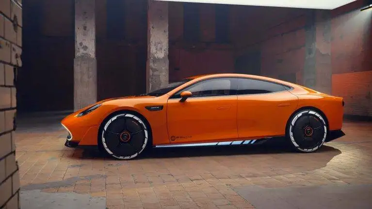 تصاویر؛ رونمایی از مرسدس amg gt xx؛ سوپر سدان برقی با زبان طراحی جدید