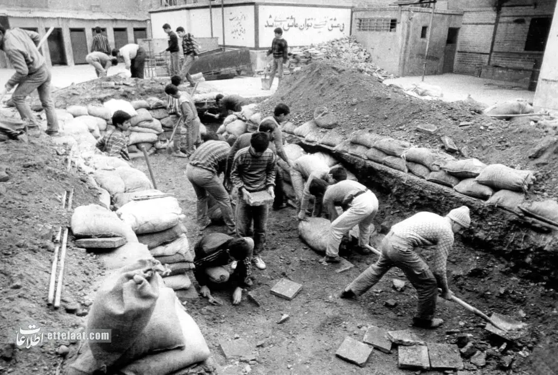 تصاویر؛ سفر در زمان؛ گزارش خواندنی و عکس های دیدنی از روزگاری که تهرانی ها در پناهگاه زندگی می کردند