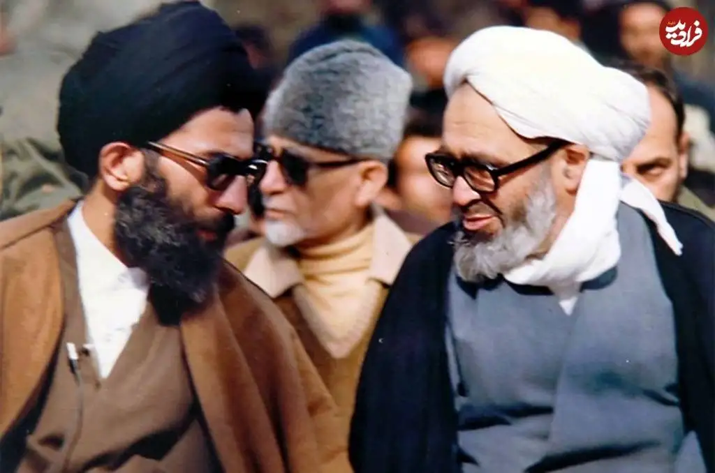عکس؛ سفر در زمان؛ «حسینعلی منتظری و رهبر انقلاب» در نماز جمعه تهران؛ سال 58