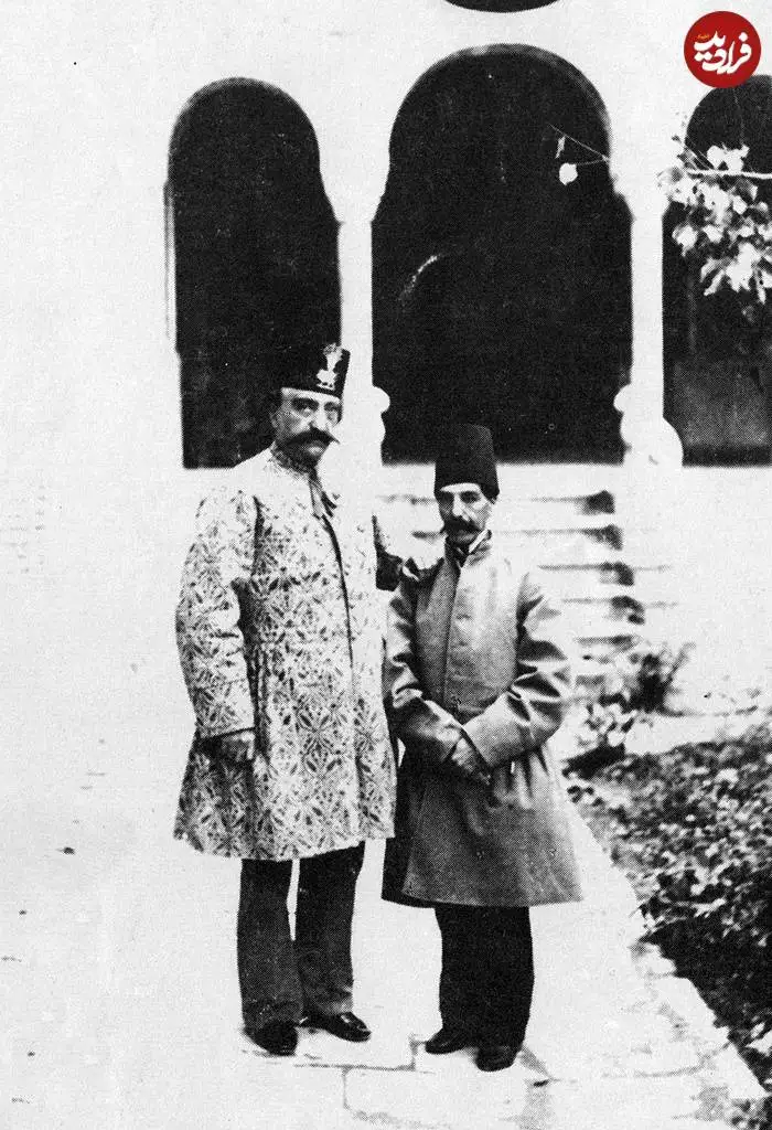 عکس؛ سفر در زمان؛ «ناصرالدین شاه در کنار برادرش عبدالصمدمیرزا»؛ دهه 1260