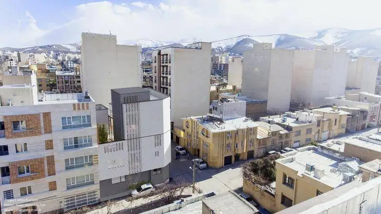 تصاویر؛ "جعبه های پنهان"؛ معماری یک خانه خاص همدانی!