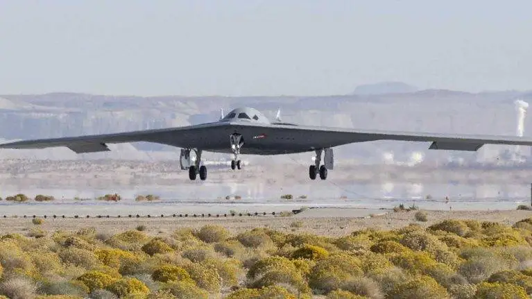 تصاویر؛ چرا بمب افکن جدید b-21 ریدر چند سال نوری پیشرفته تر از b-2 است؟