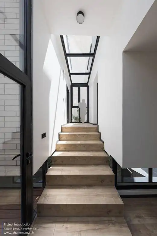 تصاویر؛ "جعبه های پنهان"؛ معماری یک خانه خاص همدانی!