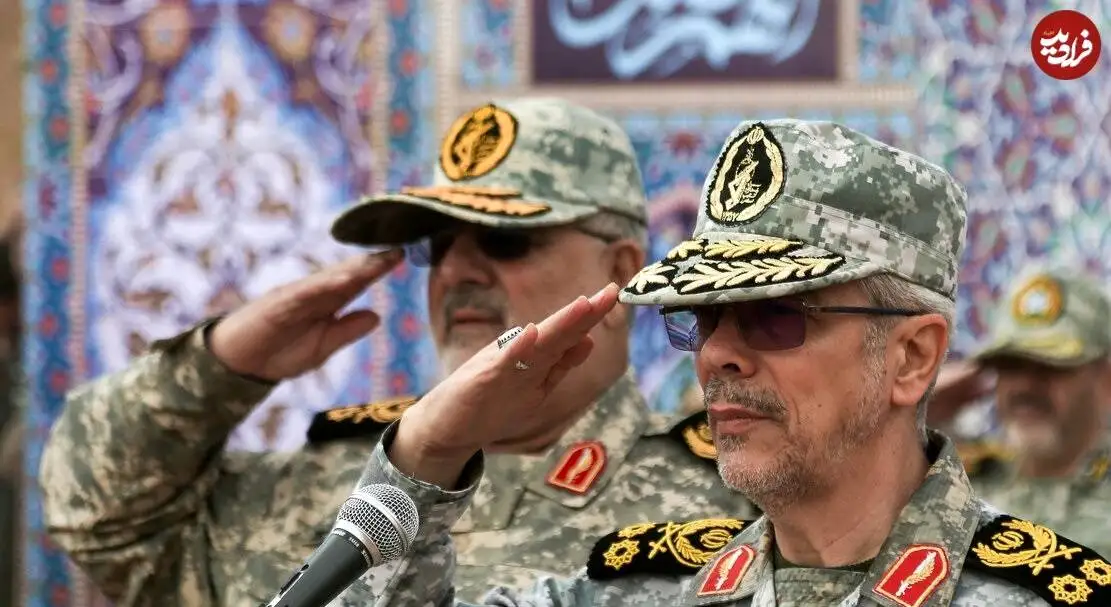 عکس؛ سفر در زمان؛ «فرمانده جدید سپاه در کنار سرلشکر باقری در یک رزمایش»؛ سال 1402