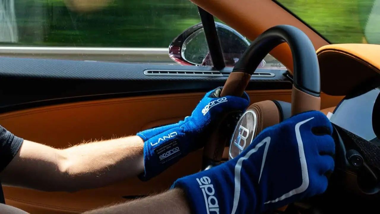 عکس؛ آزمایش جالب بوگاتی پیش از تحویل به مشتری