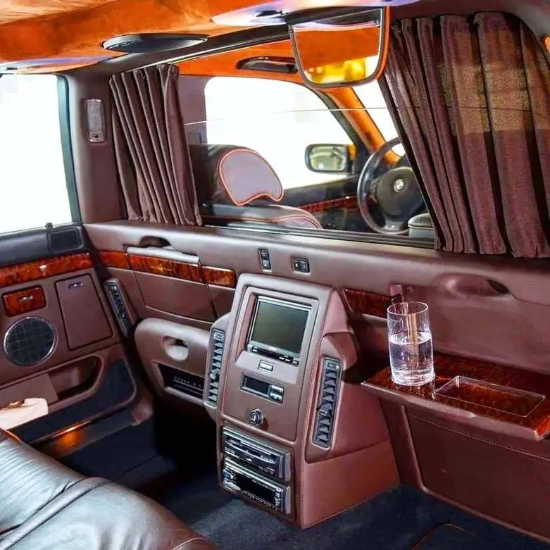 تصاویر؛ ب ام و سفارشی کارل لاگرفلد 