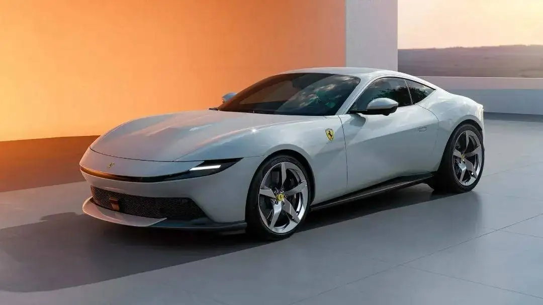 تصاویر؛ کوسه وحشی ایتالیایی؛ ماشین 2026 فراری با طراحی چشم نواز معرفی شد