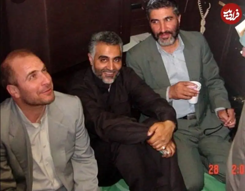 عکس؛ سفر به تاریخ؛ چهرۀ خندان «حاج قاسم سلیمانی» در کنار «محمدباقر قالیباف و احمد کاظمی»