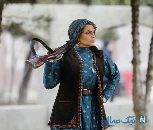 اولین روز هفته با چهره های برتر سینما / سالگرد ازدواج آناهیتا همتی؛ ساناز سماواتی و پسرش؛ سوگل خلیق در شکارگاه؛ سامان صفاری و هامون سیدی در ناریا؛ بهزاد خلج در اجل معلق؛ ستایش دهقان در شکارگاه