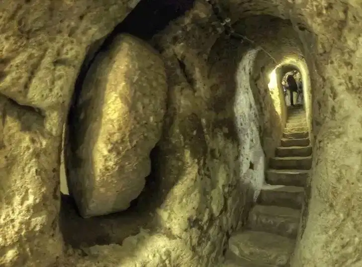 شهر زیرزمینی که هنگام بازسازی خانه پیدا شد