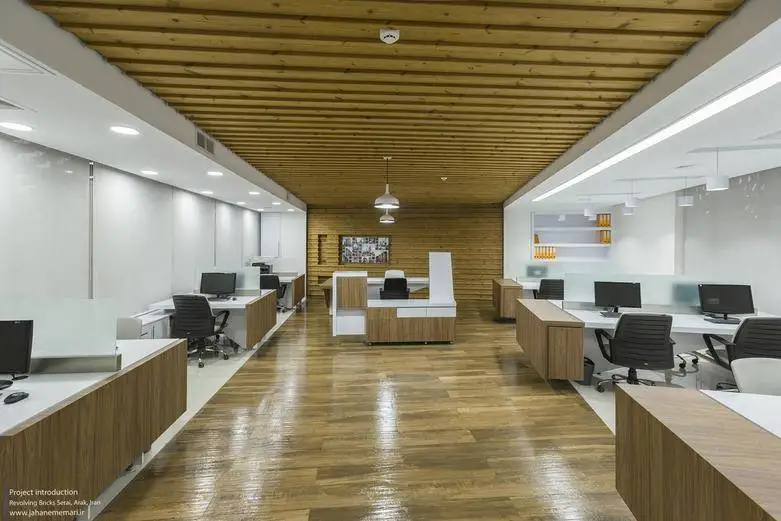تصاویر؛ شاهکار معماری در اراک؛ آموزه ای برای اجرای هندسه پارامتریک نمای ساختمان