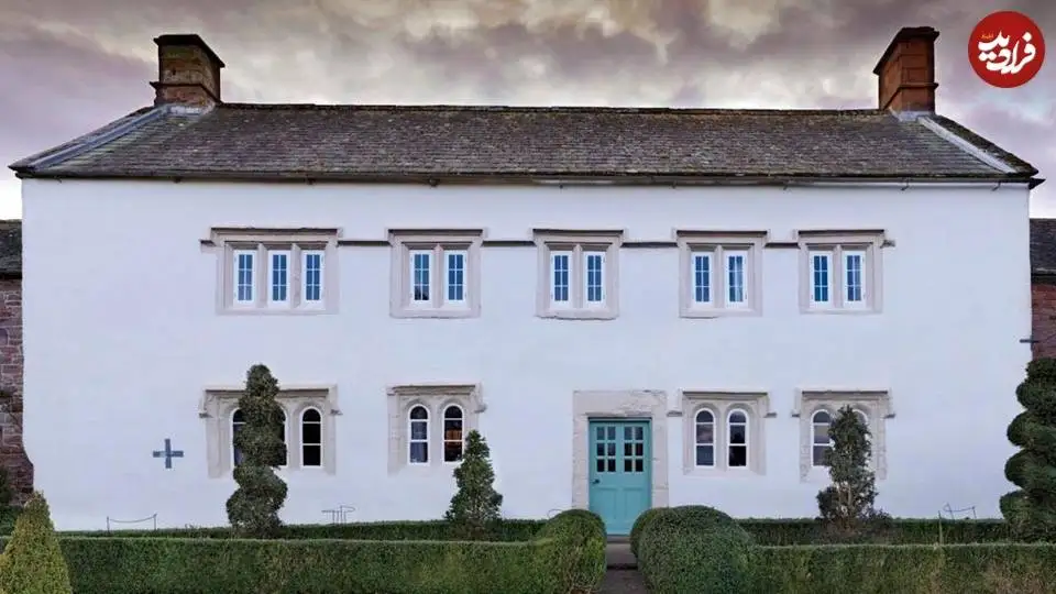 نقاشی های 450 ساله از زیر گچ های قدیمی یک عمارت تاریخی بیرون آمدند