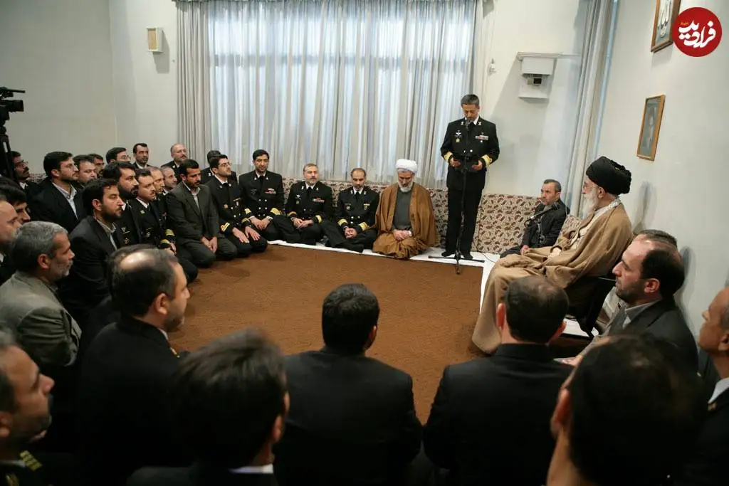 عکس؛ سفر در زمان؛ «کاظم صدیقی و دریادار سیاری» در بیت رهبری؛ سال 1386