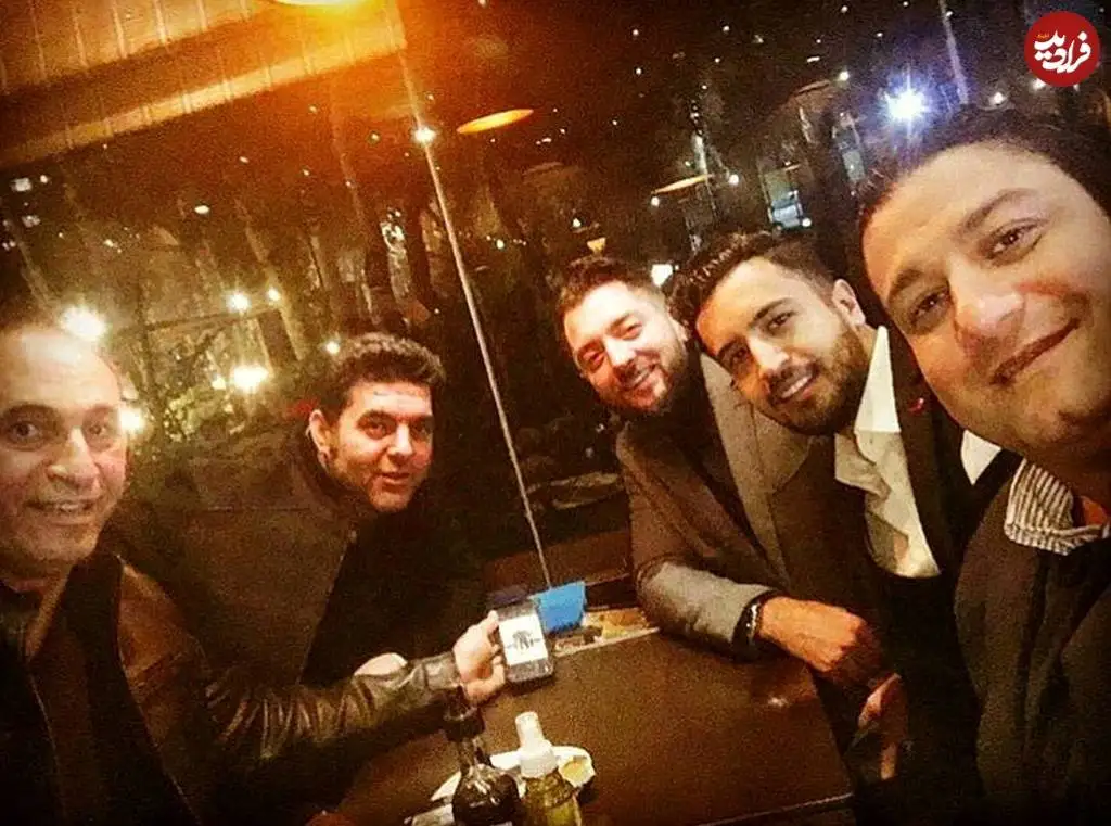 عکس؛ سفر در زمان؛ دورهمی «مهرداد صدیقیان، بهرام رادان و حمید فرخ نژاد» در یک کافه؛ سال 96