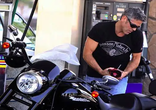 تصاویر کلکسیون های این افراد مشهور متعجبتان می کند!