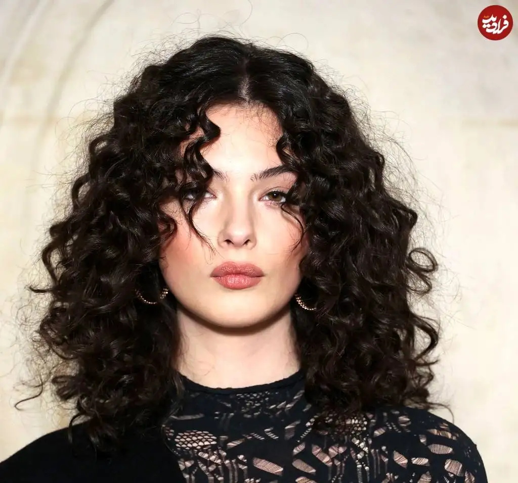 تصاویر؛ سفر در زمان؛ «دوا کسل، دختر مونیکا بلوچی» در 17 سالگی؛ سال 1400