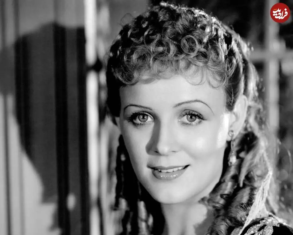 عکس؛ سفر در زمان؛ «بازیگر پیری رز در فیلم تایتانیک» در 25 سالگی؛ سال 1314