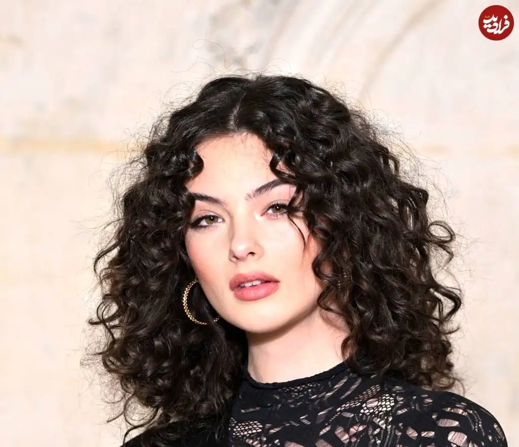 تصاویر؛ سفر در زمان؛ «دوا کسل، دختر مونیکا بلوچی» در 17 سالگی؛ سال 1400