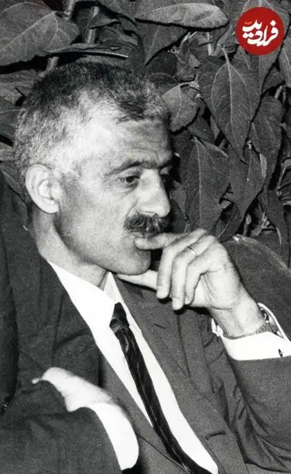 عکس؛ سفر در زمان؛ «جلال آل احمد در مراسم عروسی خواهرزاه اش مهدی آل احمد»؛ دهه 40