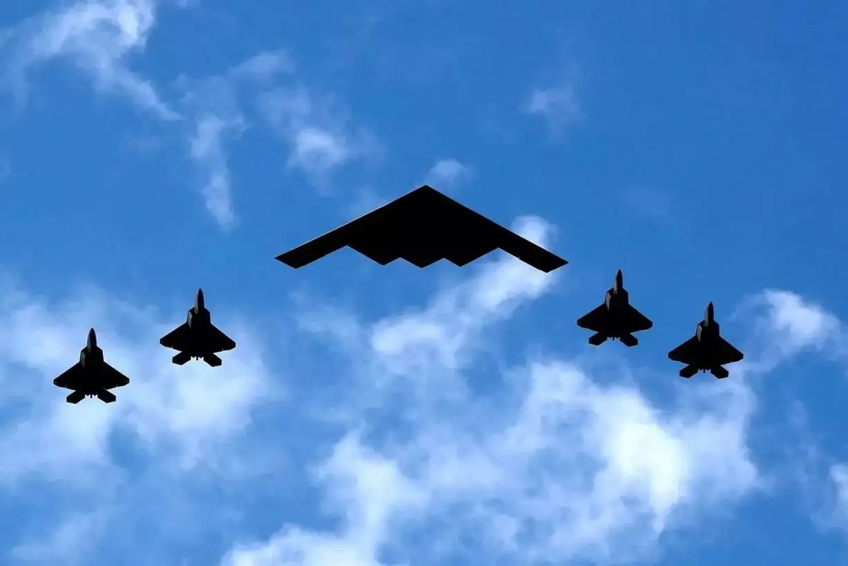 معمای ناپدید شدن بمب افکن b-2 آمریکا پس از حمله به ایران