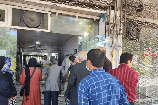 بیتا و دوستانش پس از آن 12روز تا ابد ایران می مانند