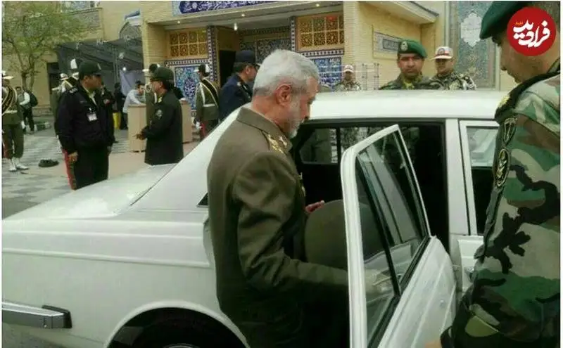 عکس؛ سفر به تاریخ؛ «سرلشکر صالحی، فرمانده سابق ارتش» با خودروی ساده و متفاوتش؛ سال 96