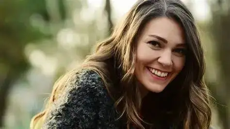 تصاویر؛ عکس های  شخصی، زندگی خصوصی و بیوگرافی آصلی انور