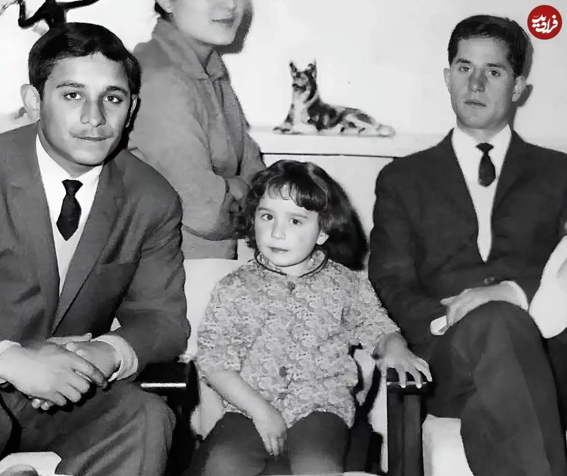 عکس؛ سفر در زمان؛ «آزیتا حاجیان» در کودکی در کنار دایی هایش؛ دهه 40