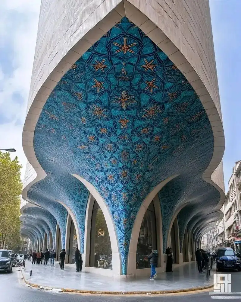 تصاویر؛ روح تهران در آغوش فیروزه؛ اثری نوین از معماری ایرانی