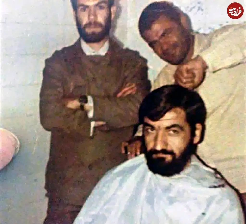 عکس؛ سفر در زمان؛ ژست «محسن رضایی» در آرایشگاه و  در زمان جنگ؛ دهه 60